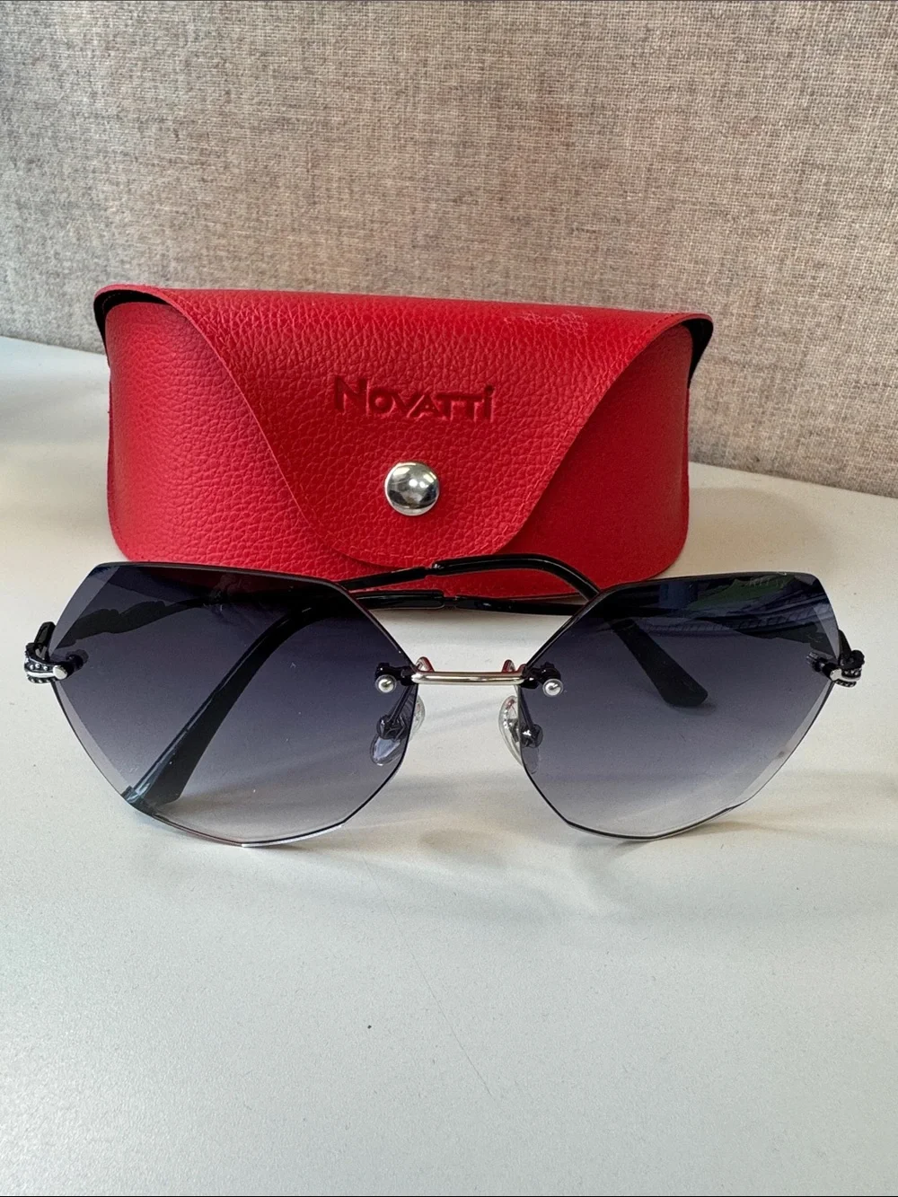 Authentic Novattti Women’s Rimless Gradient Gray Italian Sunglasses NEW